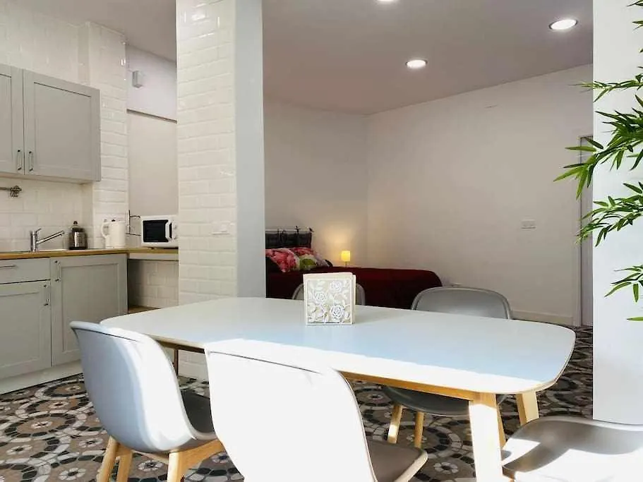 דירות Bazan Apartamento En El Centro De מאלגה